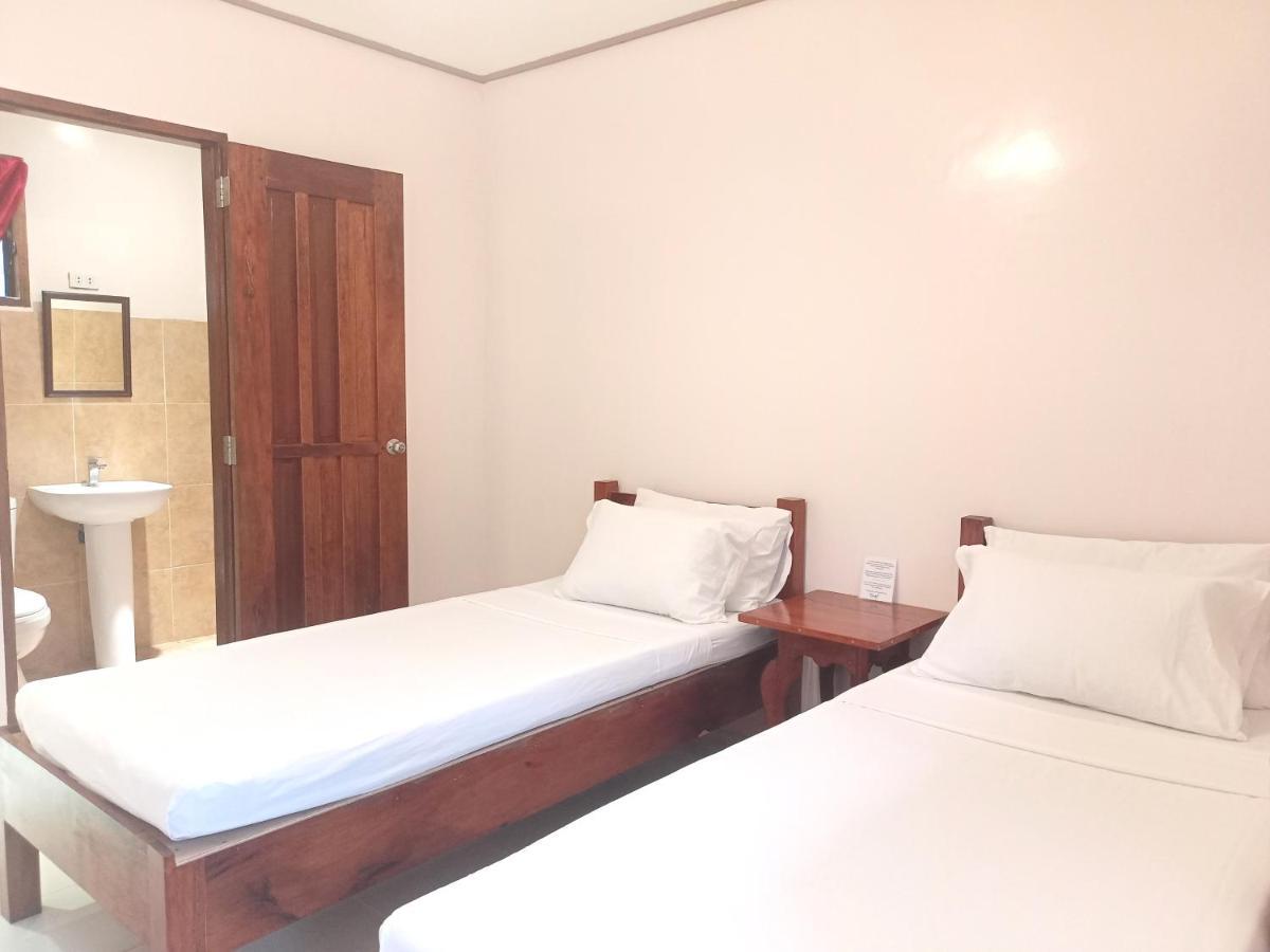 Ausan Beach Front Cottages Barton Ngoại thất bức ảnh