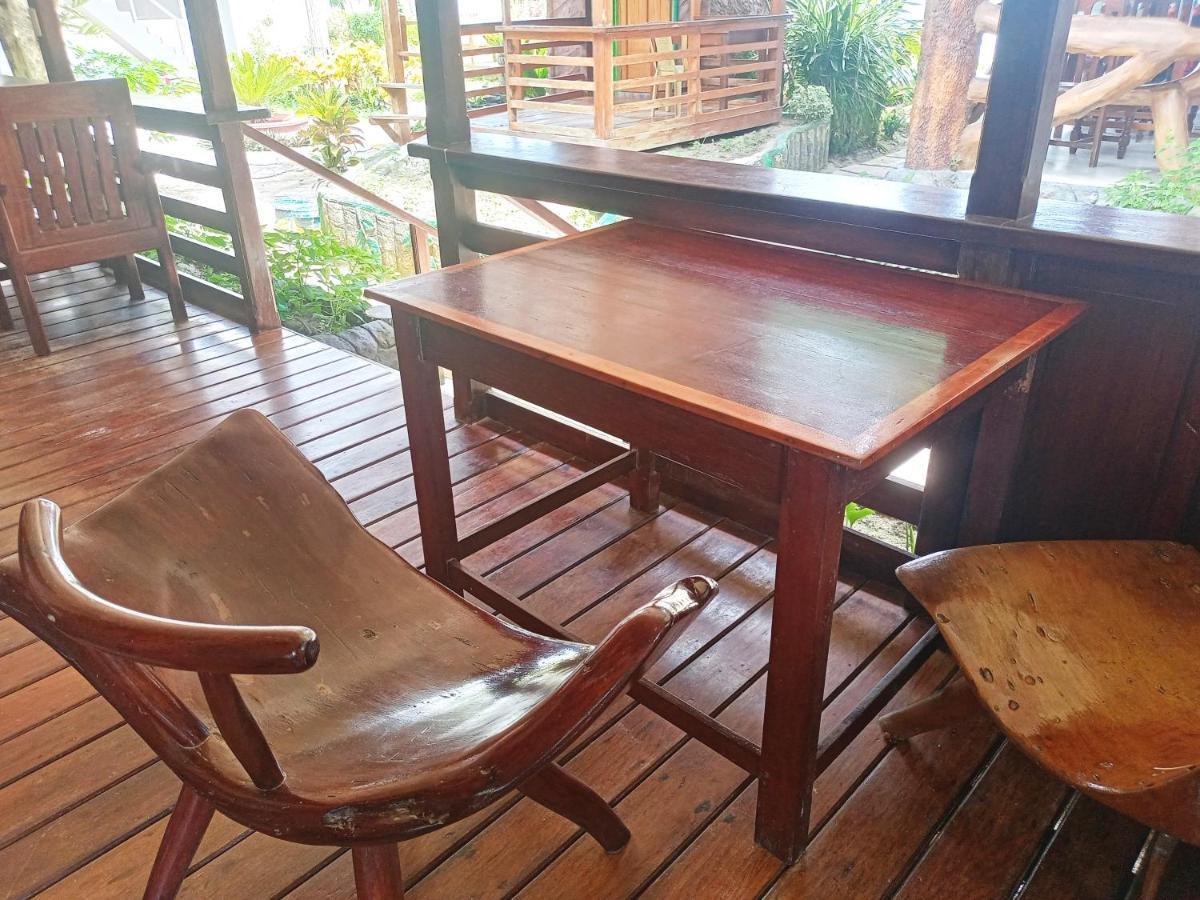 Ausan Beach Front Cottages Barton Ngoại thất bức ảnh